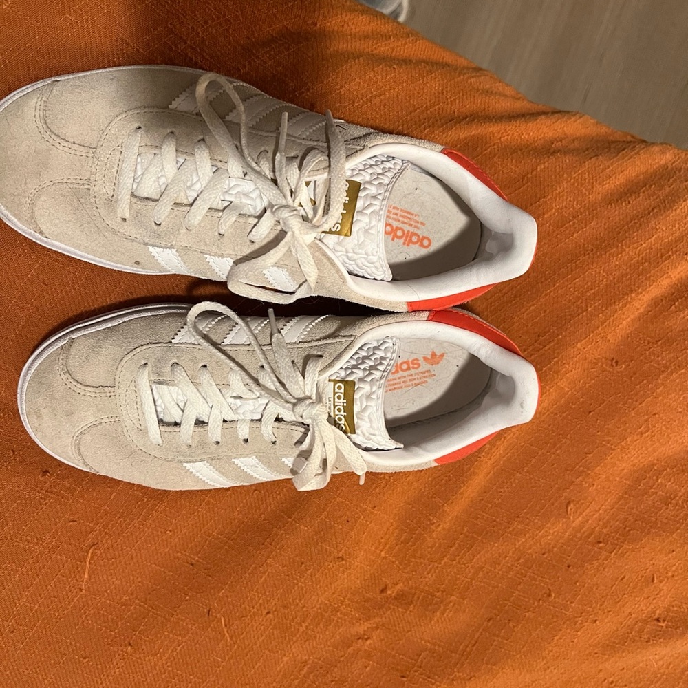 Adidas Cream and White Sneakers with orange Detail